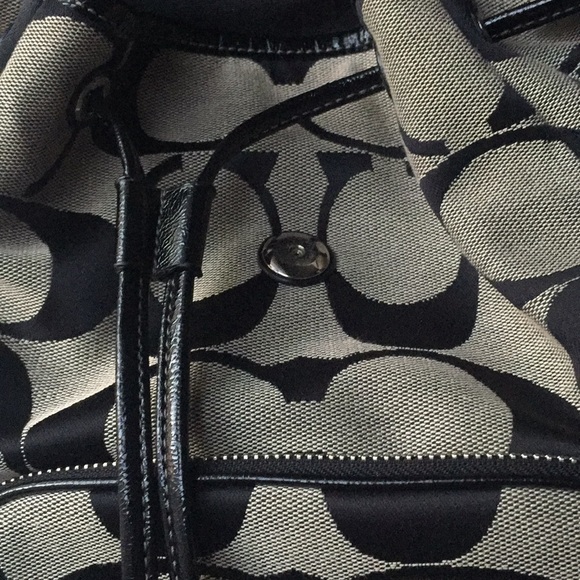 Back Pack - Picture 7 of 8